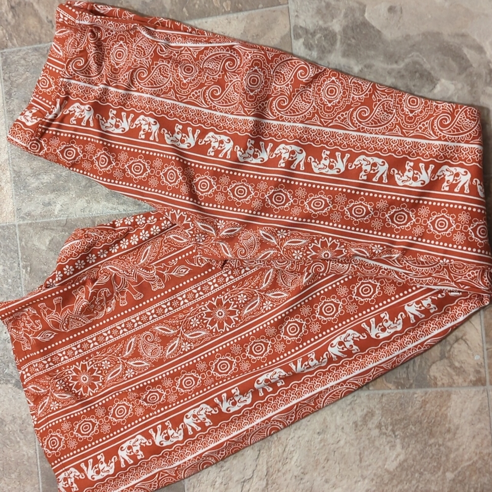 High-waisted boho flare leggings size small